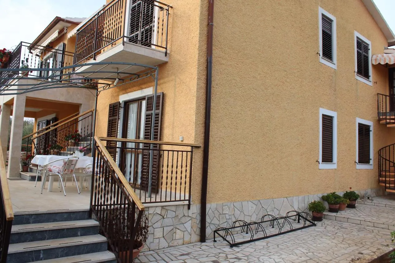 Lily'S Lovely Apartments Fazana 0*,  Croatia