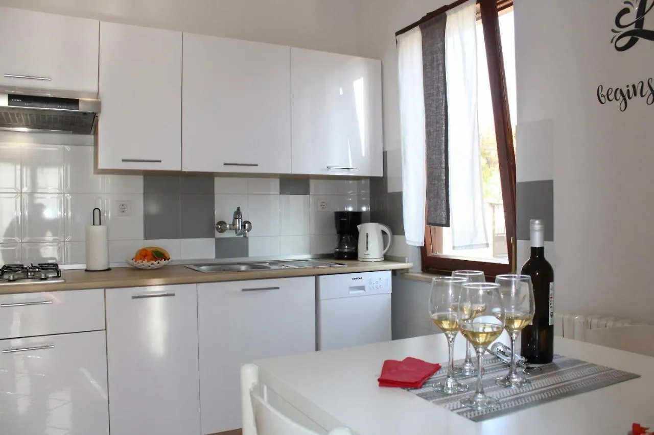 Lily'S Lovely Apartments Fazana