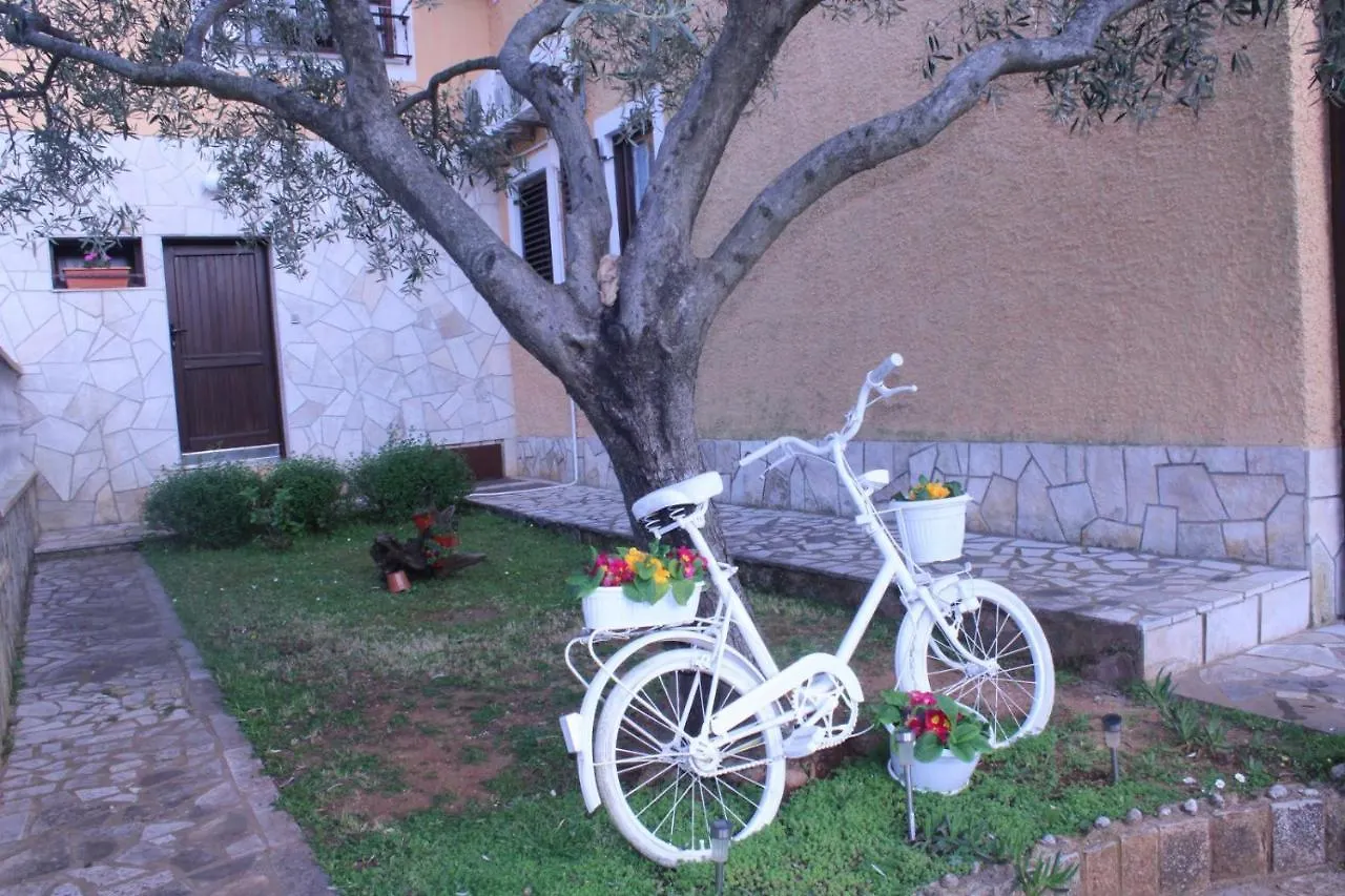 Lily'S Lovely Apartments Fazana