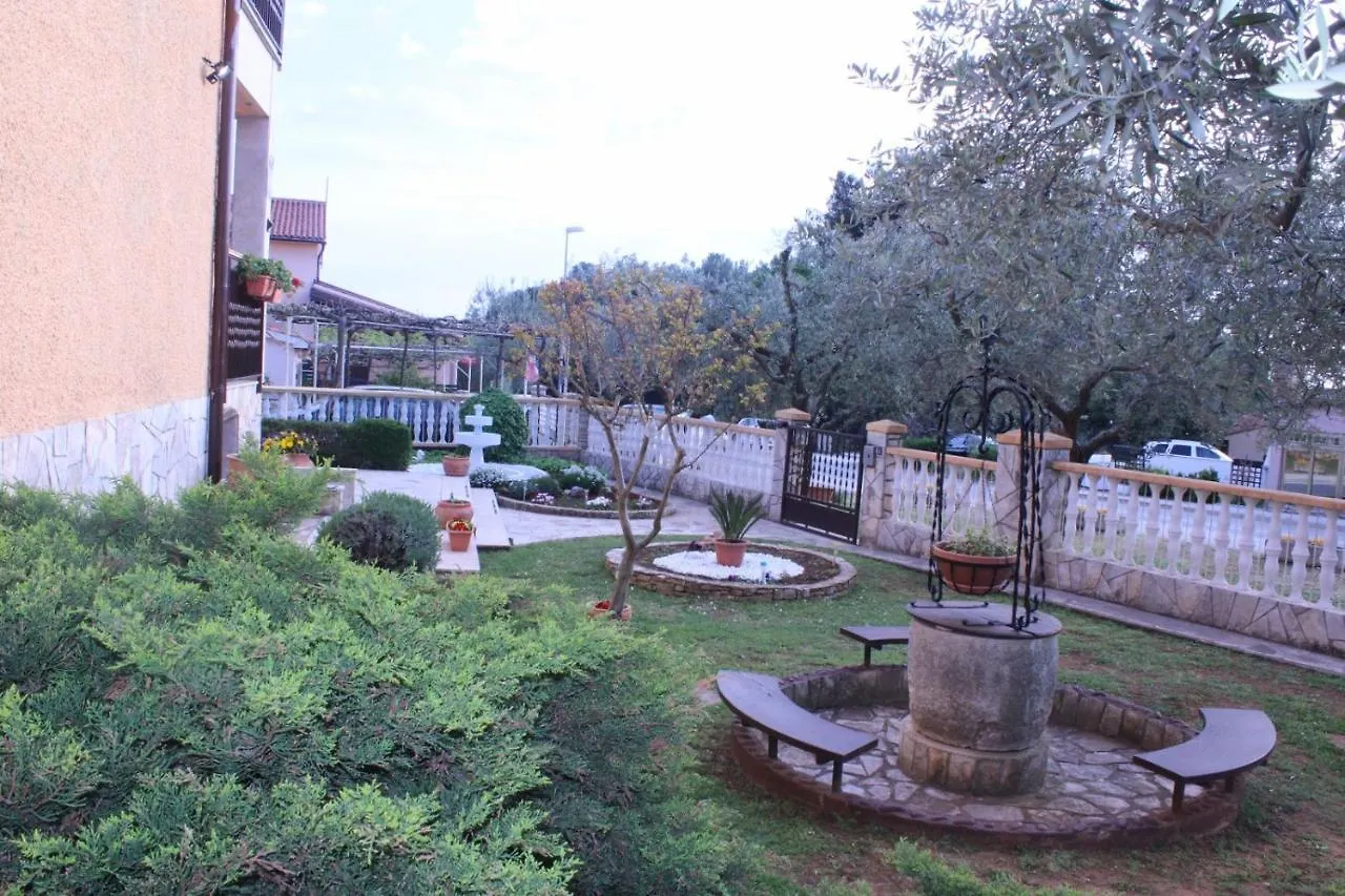 Lily'S Lovely Apartments Fazana