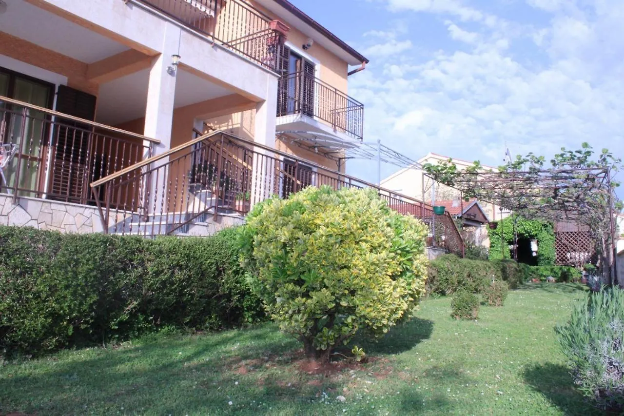 Lily'S Lovely Apartments Fazana