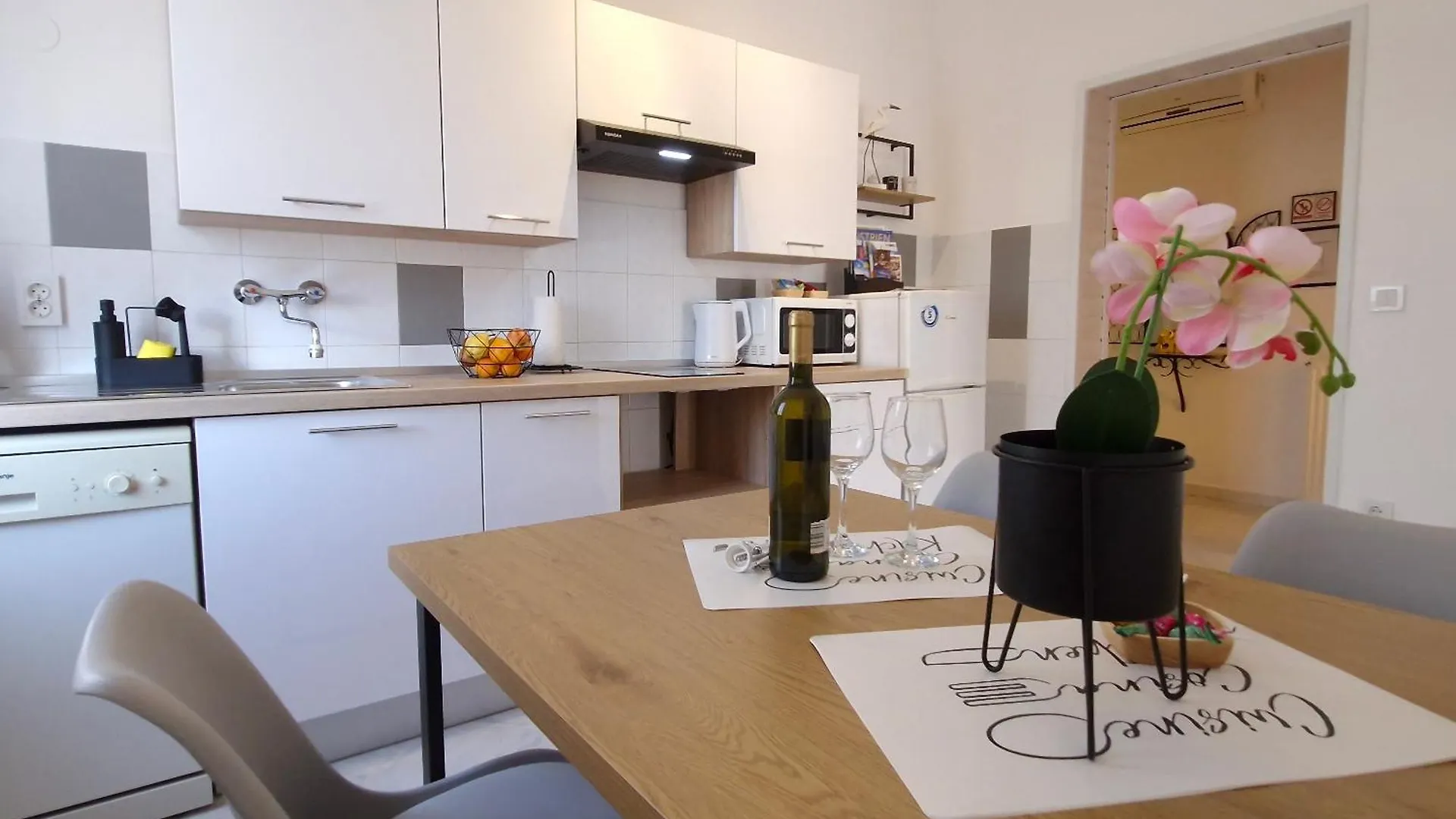 Lily'S Lovely Apartments Fazana Croatia